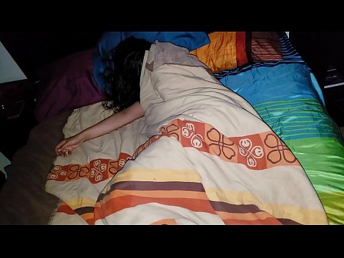 ❤️ El fillastre renya la seva jove madrastra mentre dorm. ❤❌ Vídeo sexual al porno ca.marketapp.top ﹏